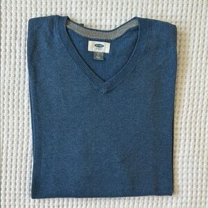 Old Navy Men's Blue V-Neck Sweater